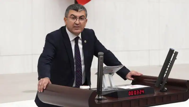 Gelecek Partisi’nde Sürpriz İstifa: Hasan Ekici Görevini Bıraktı!
