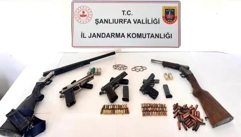 Şanlıurfa'da Ruhsatsız Silah Operasyonu: 5 Tutuklama Gerçekleşti!