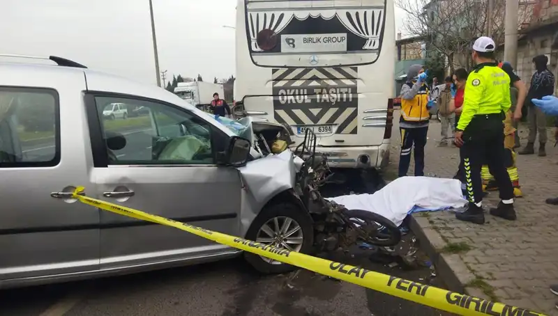 Manisa'da Feci Kaza: 1 Kişi Hayatını Kaybetti, 1 Kişi Yaralı