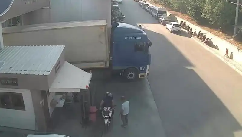 Nakliye Şebekesine Büyük Operasyon: Milyonlarca Liralık Ürün Ele Geçirildi!