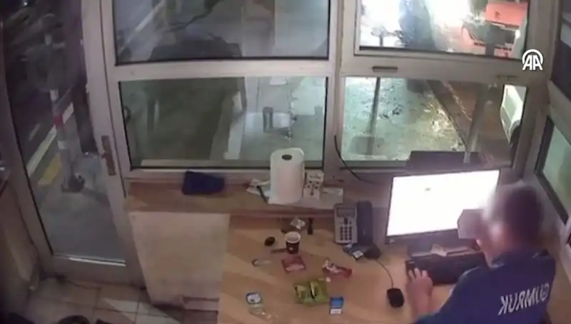 Kapıkule Sınır Kapısı'ndaki Rüşvet Skandalı: 23 Memur Tutuklandı